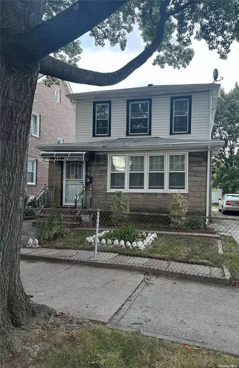 171-18 108th Ave, Jamaica, NY 11433