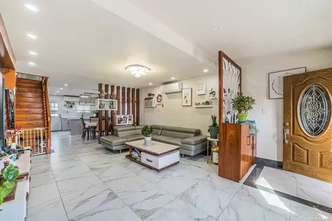 202-03 34th Ave, Flushing, NY 11361