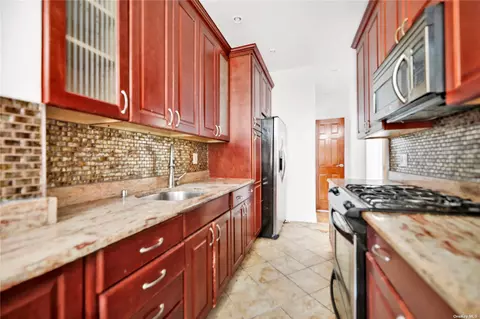 1063 New York Ave, Brooklyn, NY 11203