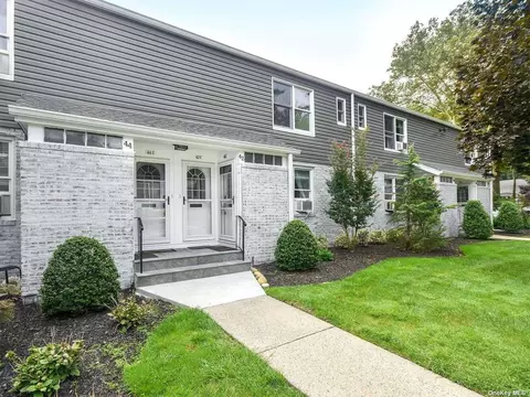42 U Glen Keith Rd #U, Glen Cove, NY 11542