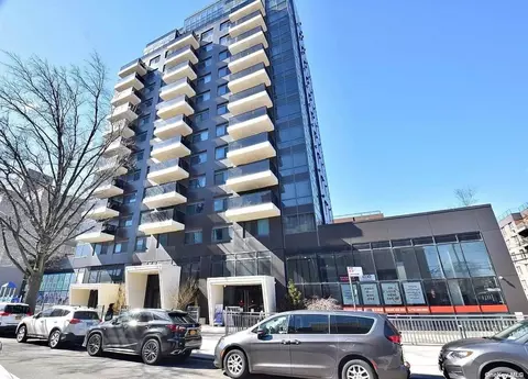 35-08 146th St #7C, Flushing, NY 11354