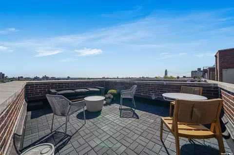 195 Spencer St #9B, Brooklyn, NY 11205