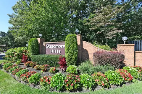 91 Glen Hollow Dr #91, Port Jefferson Station, NY 11776