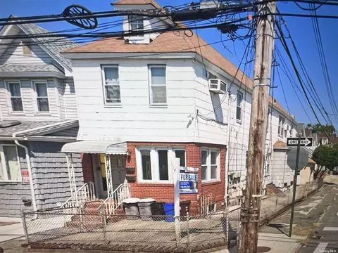 91-21 92nd St, Woodhaven, NY 11421