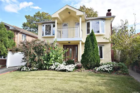 64-61 231st St, Bayside, NY 11364