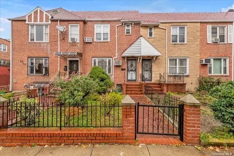 31-11 76 St, East Elmhurst, NY 11370