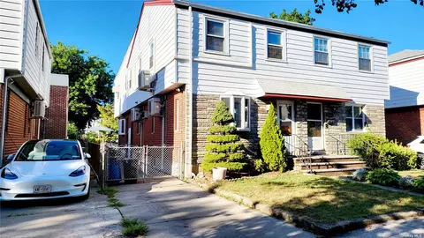 154-15 58th Rd, Flushing, NY 11355