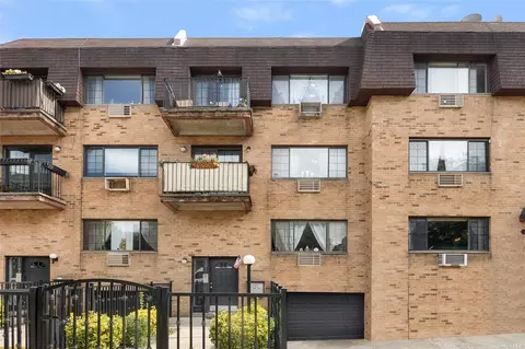 141 Bay 20th St #3, Brooklyn, NY 11214