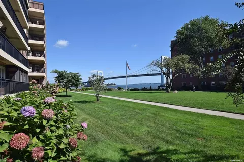 162-21 Powells Cove Blvd #1N, Beechhurst, NY 11357