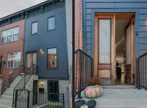 432 E 143 St, Bronx, NY 10454