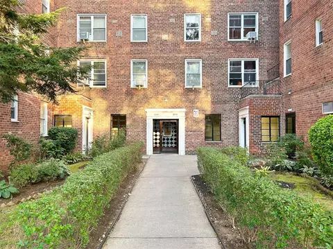 39-25 51st St #2F, Woodside, NY 11377