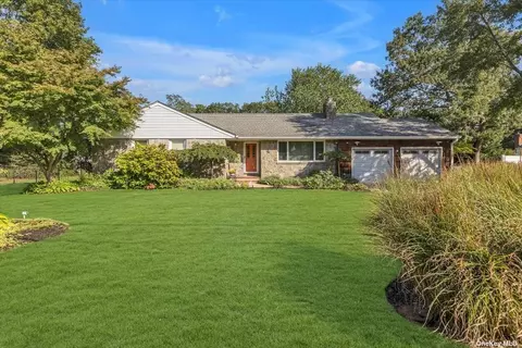 859 Union St, Bohemia, NY 11716