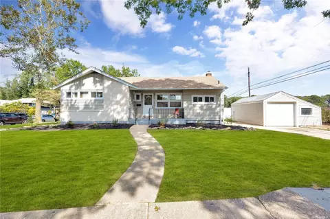 433 Leslie Ln, Uniondale, NY 11553