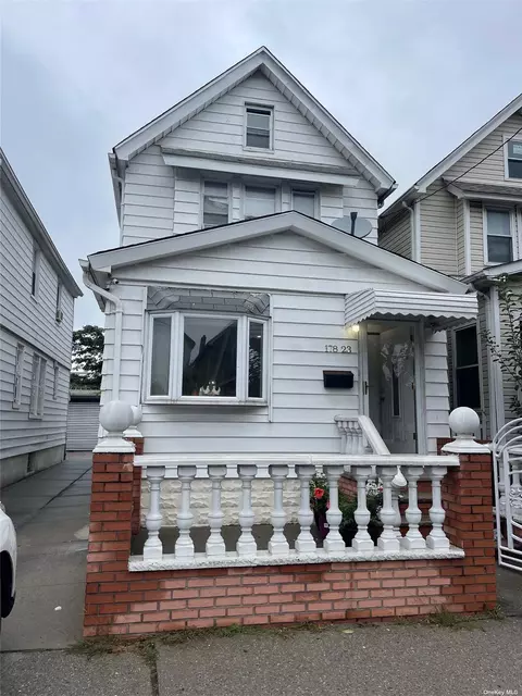 178-23 93 Ave, Hollis, NY 11423