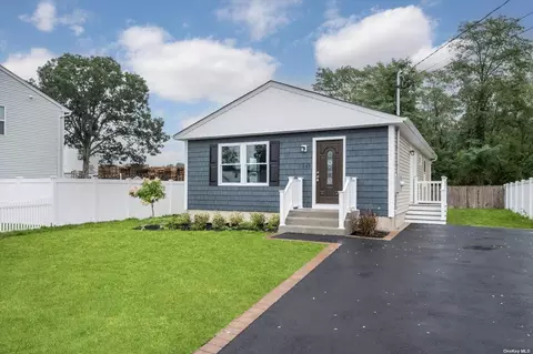 343 New Hwy, Amityville, NY 11701