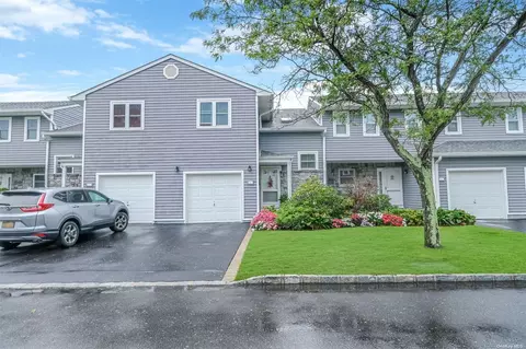 187 Alicia Dr #., North Babylon, NY 11703