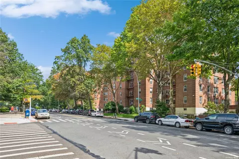 141-10 28th Ave #5A, Flushing, NY 11354