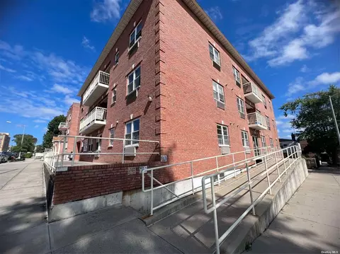 36-41 169th St #1A, Flushing, NY 11358