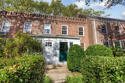 39-26 48th St, Sunnyside, NY 11104