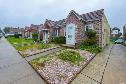 151-58 24 Ave, Whitestone, NY 11357