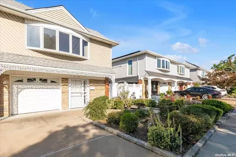16-38 157th St, Whitestone, NY 11357