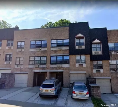 240-30 70th Ave #13C, Little Neck, NY 11362