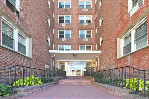 210 E Broadway #5K, Long Beach, NY 11561