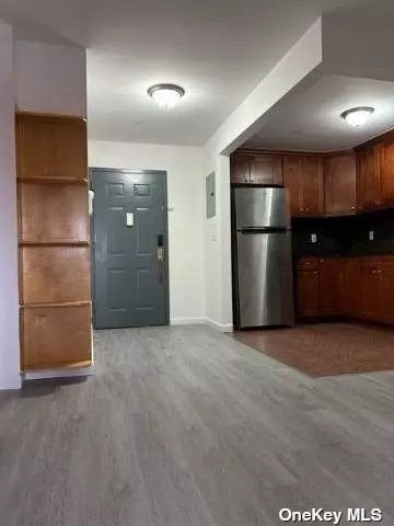 132-36 Pople Ave #4F, Flushing, NY 11355