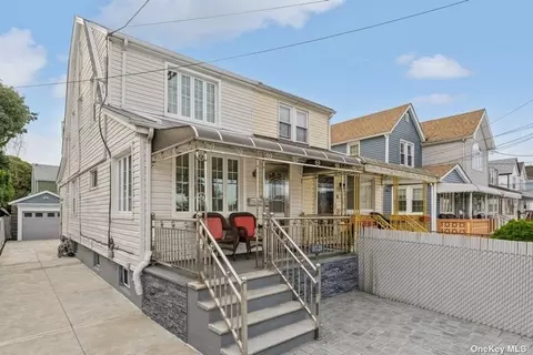 117-28 205th St, Saint Albans, NY 11412