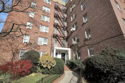 81-05 35 Ave #5M, Jackson Heights, NY 11372