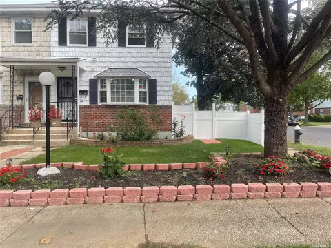 64-57 217th St, Oakland Gardens, NY 11364