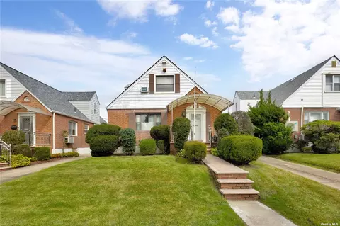 50-11 196th St, Fresh Meadows, NY 11365