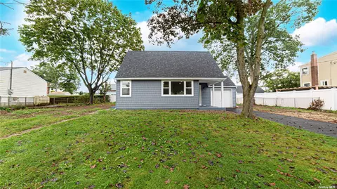 515 Fenimore Ave, North Babylon, NY 11703