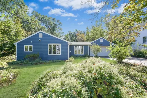 20 Acorn Ave, Farmingville, NY 11738