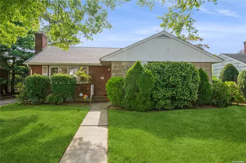 341 Jackson Ave, West Hempstead, NY 11552