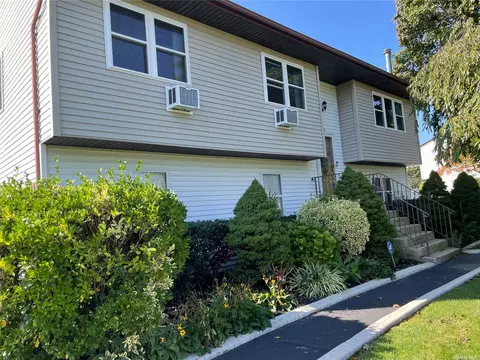 378 Johnson Ave, Bohemia, NY 11716