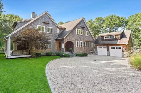 122 Middle Line, Southampton, NY 11968