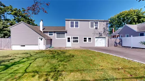 251 Liberty St, Deer Park, NY 11729