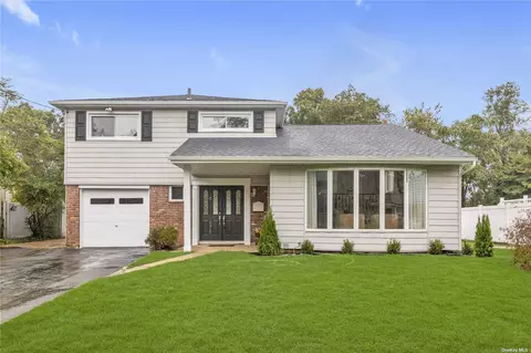 272 Belair Dr, Massapequa Park, NY 11762