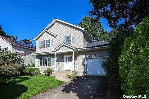 237 Lansdowne Ave, Carle Place, NY 11514