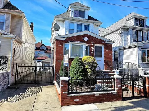 111-50 114th St, South Ozone Park, NY 11420