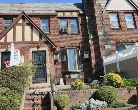 40-51 172 St, Flushing, NY 11358