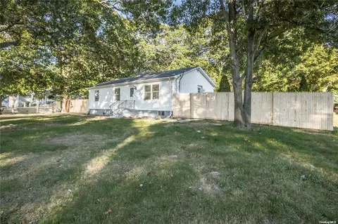 353 Skidmore Rd, Deer Park, NY 11729