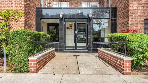 2461 E 29th St #4H, Brooklyn, NY 11235