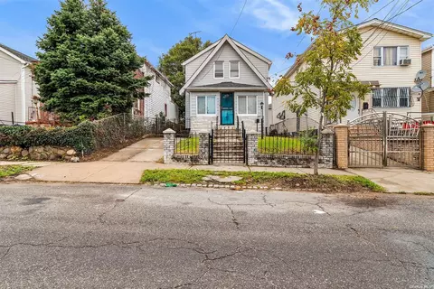 171-27 105th Ave, Jamaica, NY 11433
