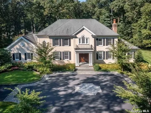 14 Linden Ln, Muttontown, NY 11732