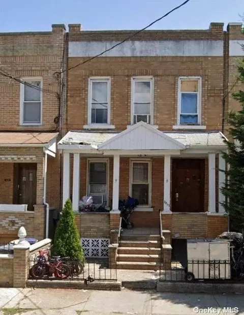 74-53 64th Ln, Glendale, NY 11385