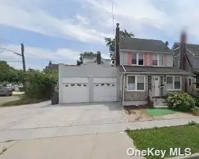 208-08 100th Ave, Queens Village, NY 11429