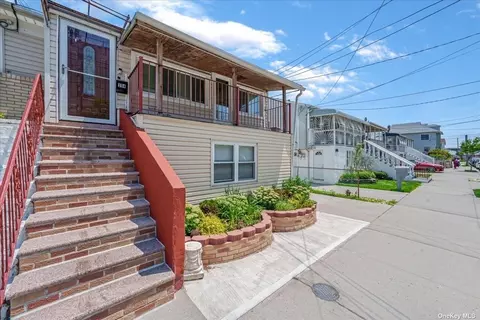 354 Beach 48th St, Edgemere, NY 11691