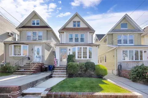 77-30 66th Rd, Flushing, NY 11379